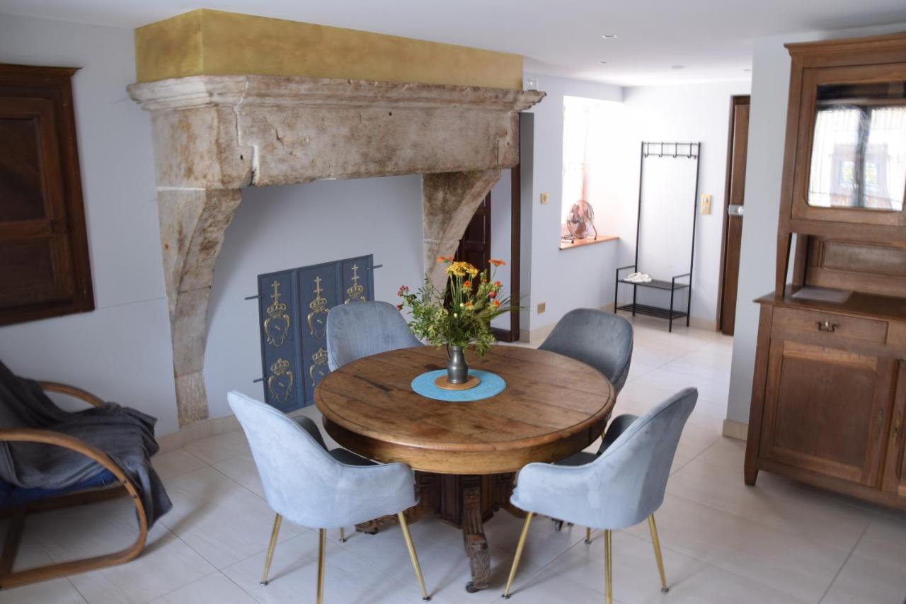 La Ferme Des 3 Suissesses Bed and Breakfast Saint-Paul  Buitenkant foto