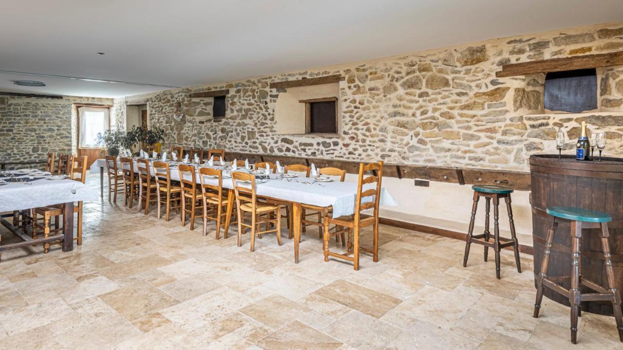 La Ferme Des 3 Suissesses Bed and Breakfast Saint-Paul  Buitenkant foto