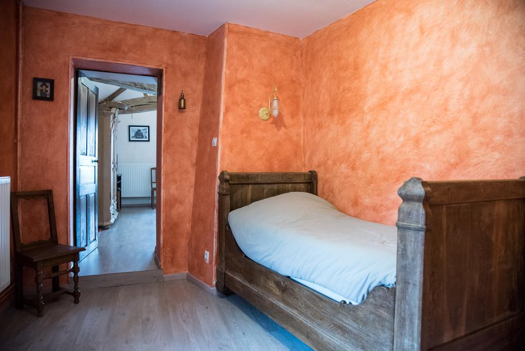 La Ferme Des 3 Suissesses Bed and Breakfast Saint-Paul  Buitenkant foto