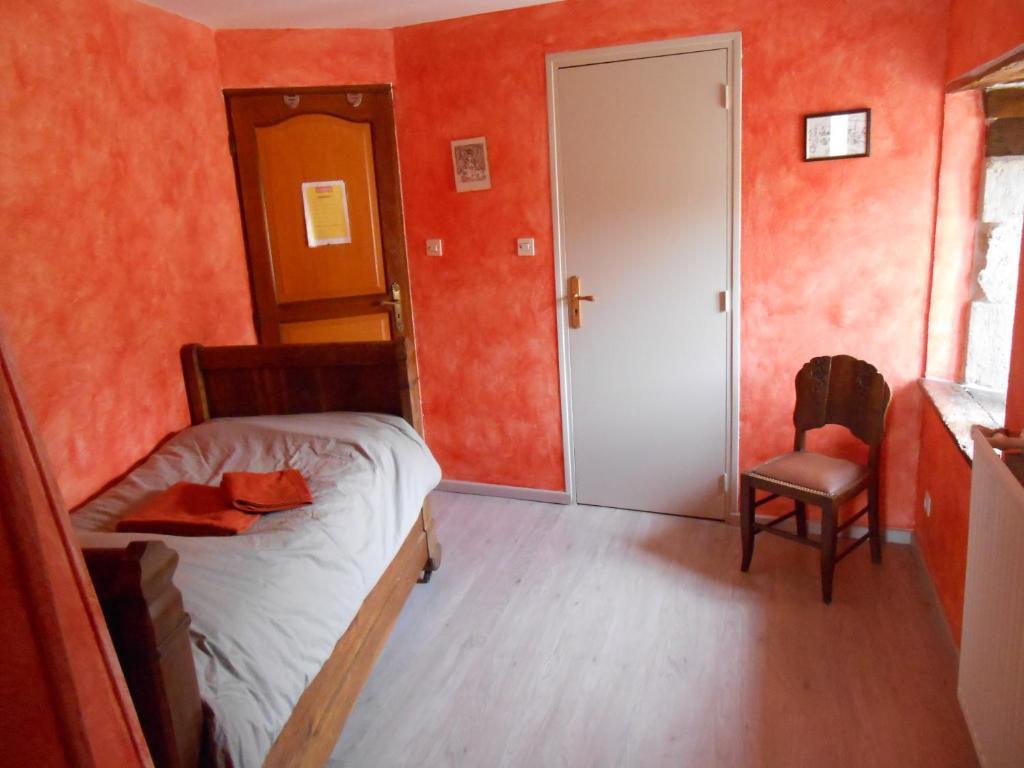 La Ferme Des 3 Suissesses Bed and Breakfast Saint-Paul  Kamer foto