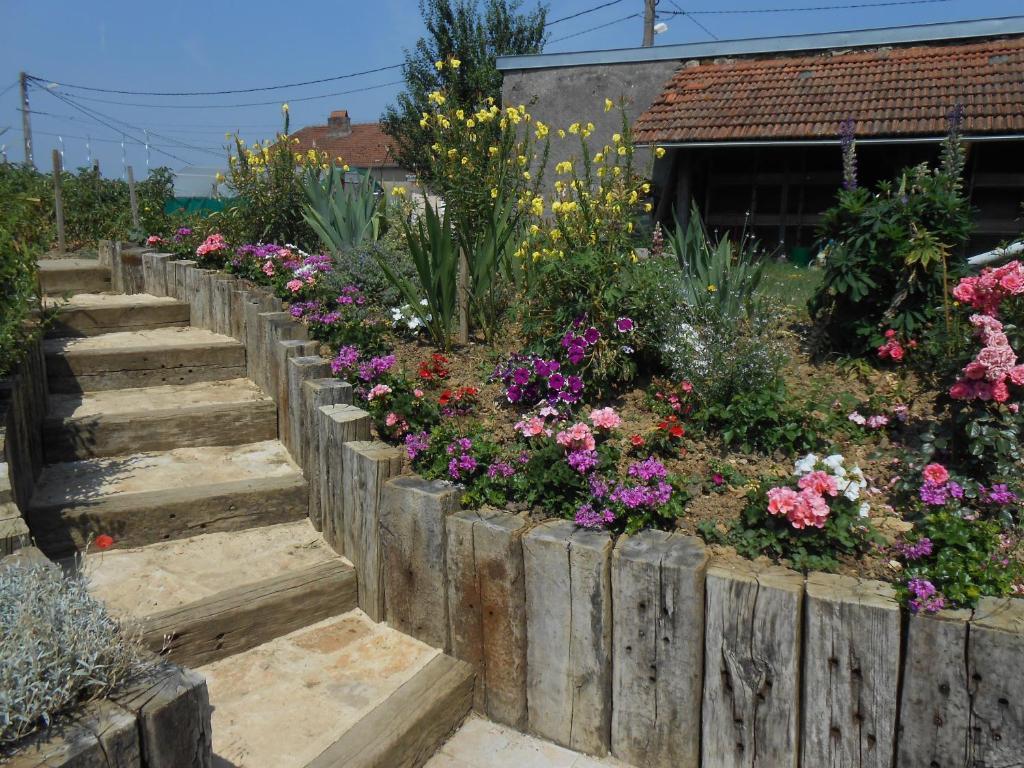 La Ferme Des 3 Suissesses Bed and Breakfast Saint-Paul  Buitenkant foto